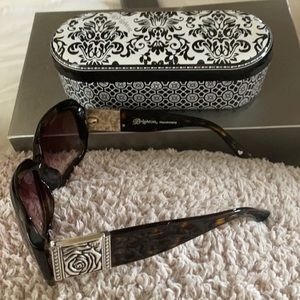 Brighton sunglasses, bought at Maui, Brighton Never worn, immaculate condition!
